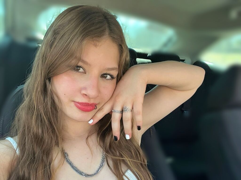 Emyreyes's profile - Image n°2