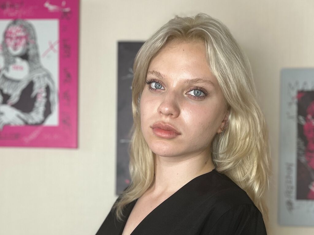 Engeldanbury's profile - Image n°0