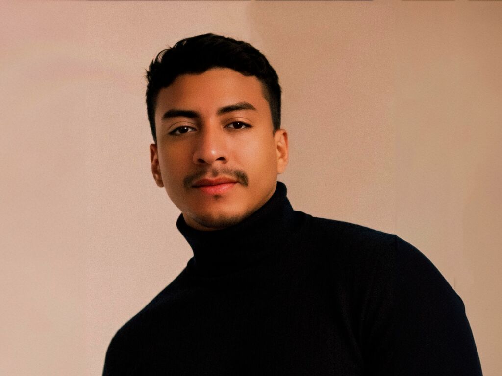Enocmax's profile - Image n°0