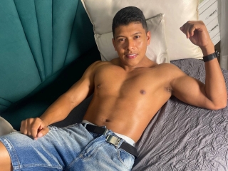 Live Sex Enzo_Black