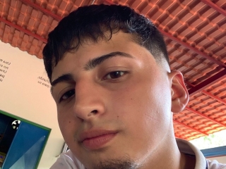 Sexo por webcam con Enzowilliams