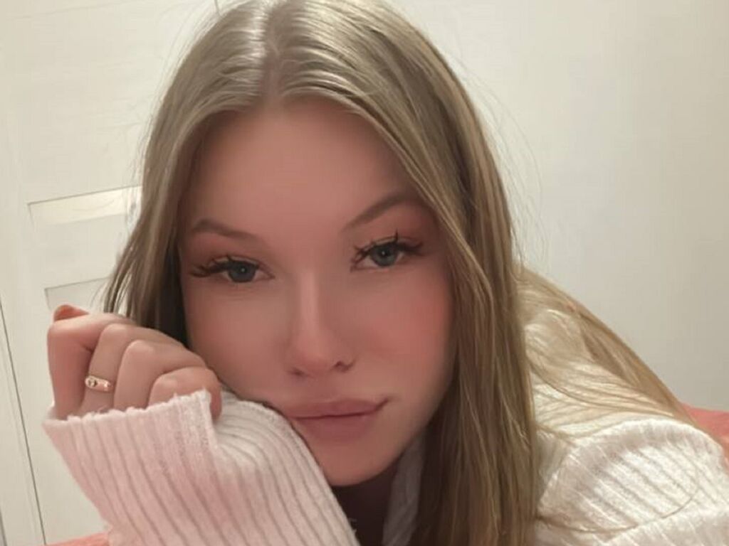 Esmaemberton's profile - Image n°1