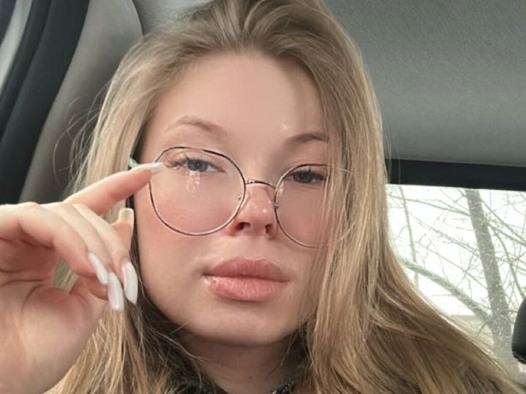 Esmaemberton's profile - Image n°2