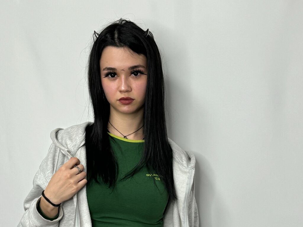 Esmahickmott's profile - Image n°0