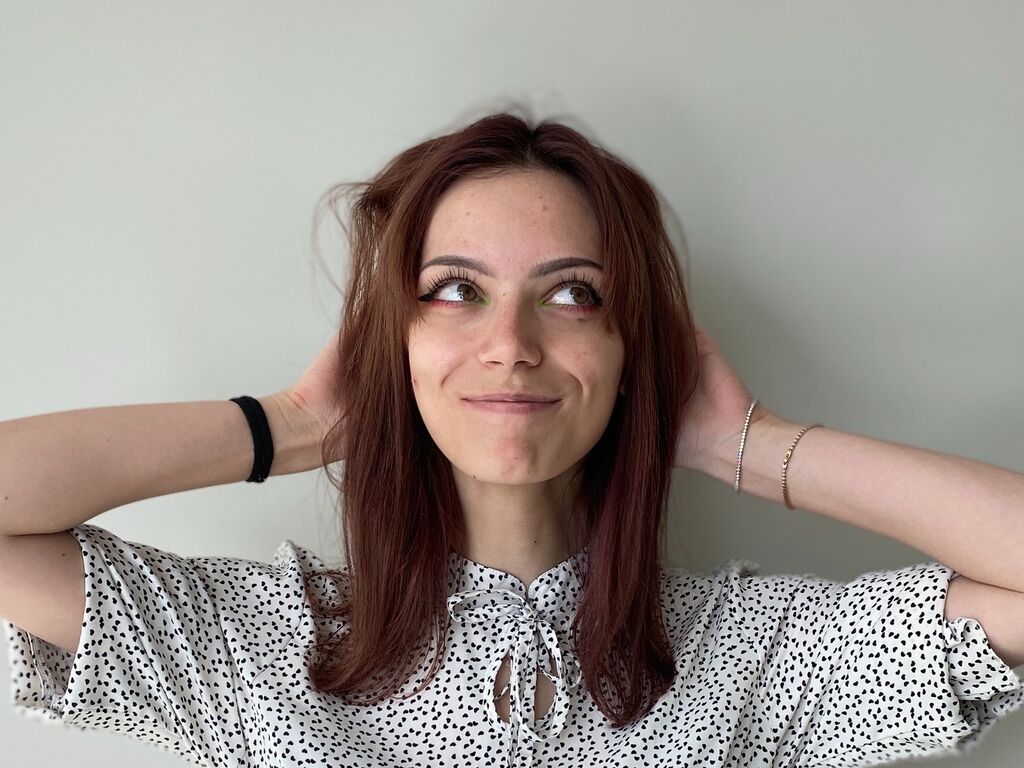 Esmecarley's profile - Image n°0