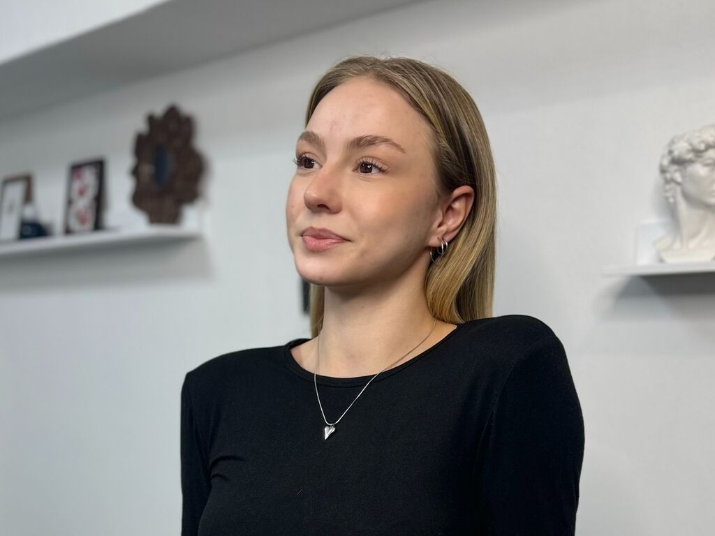Esmedarbyshire's profile - Image n°0