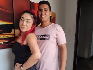 Esmeraldaandjhon's Sexcam