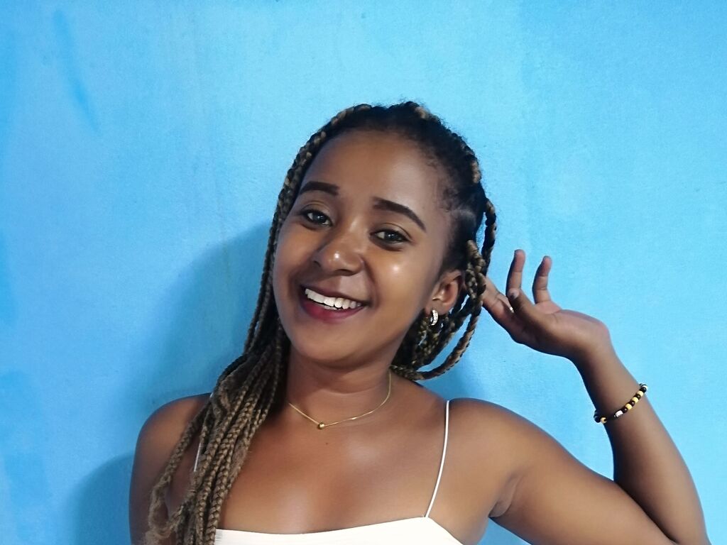 Estellejoeline's profile - Image n°0