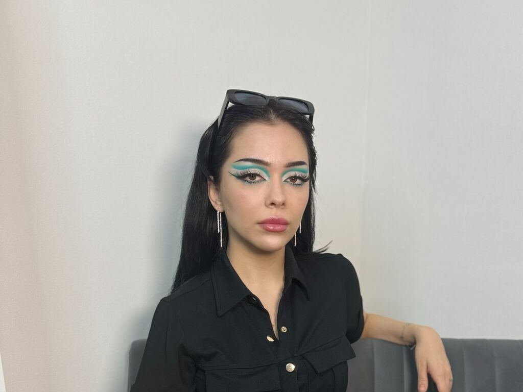 Eugeniacharton's profile - Image n°0