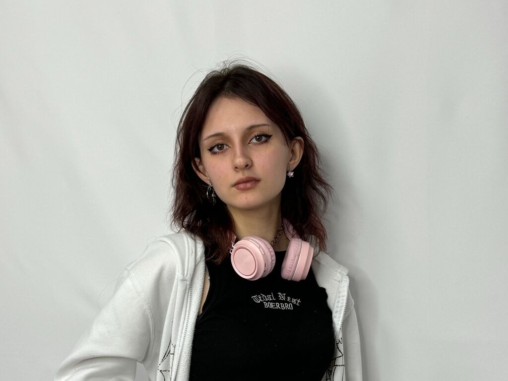 Eugeniacrenshaw's profile - Image n°0