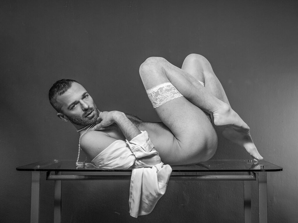 Profil de Euginehilton - Photo n°3