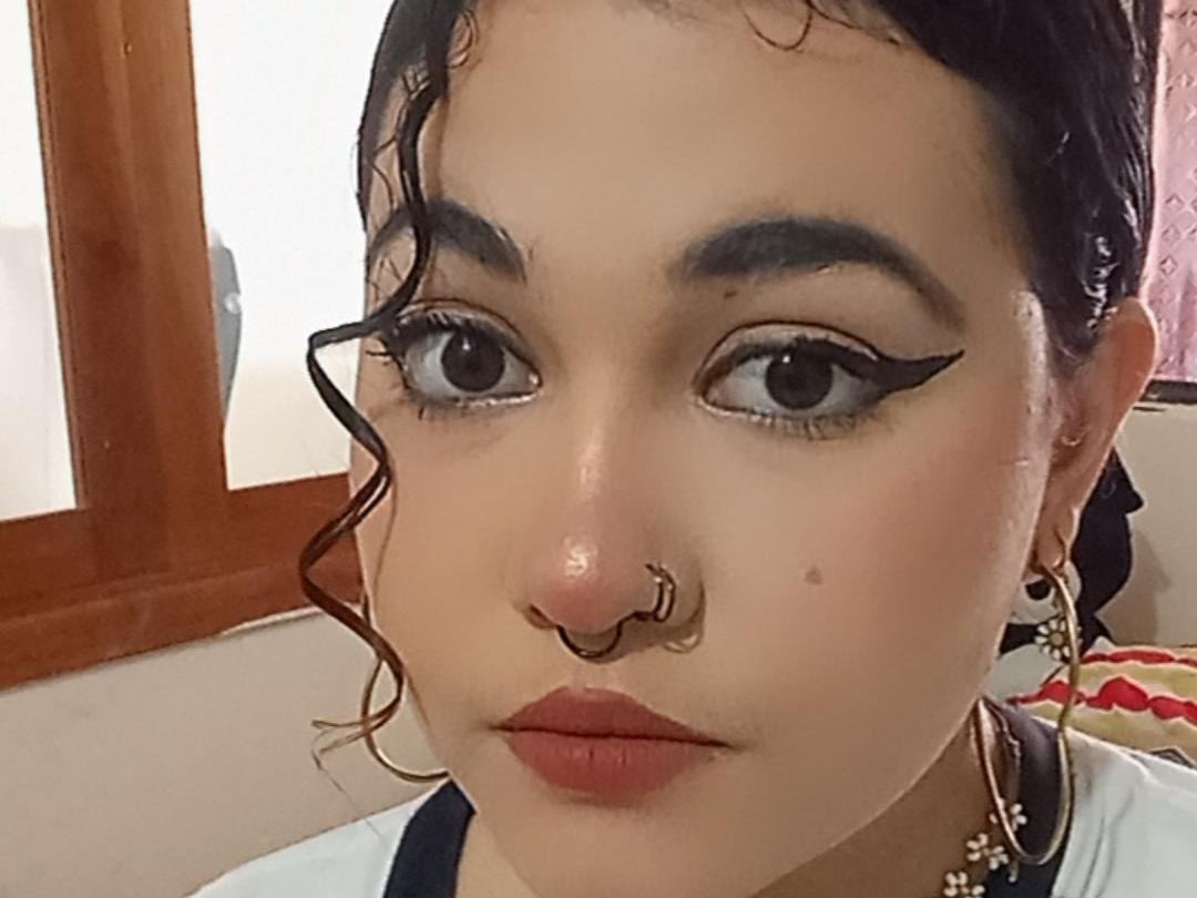 Evajohnest's profile - Image n°0