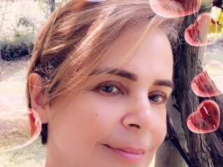 Evalovehot69's Sexcam