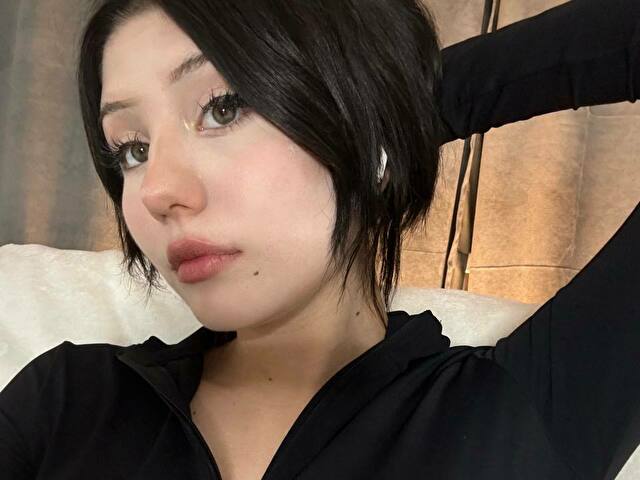 Evelinavluv's profile - Image n°1