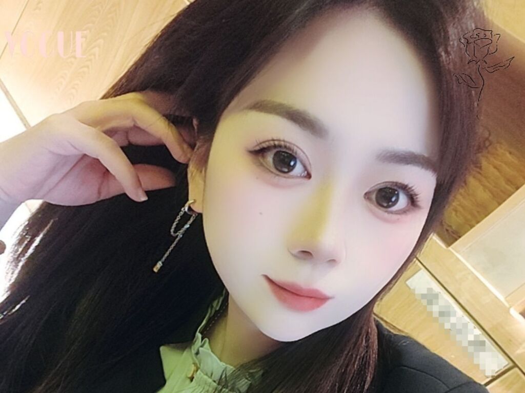 Evelynhazell's profile - Image n°1