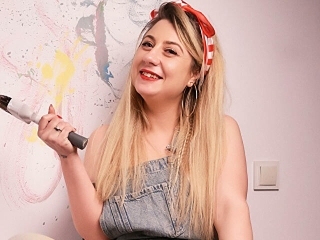 Webcam sex with EvelynHill