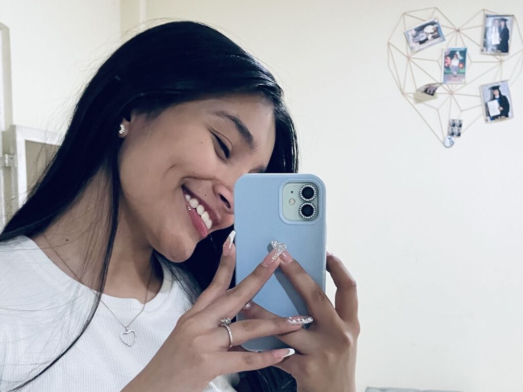 Evelynjule's profile - Image n°1