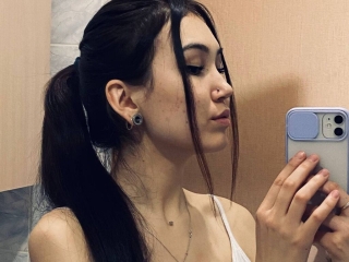 Evelynnekayratte's Sexcam