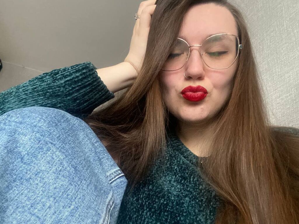 Evelynpurneli's profile - Image n°1