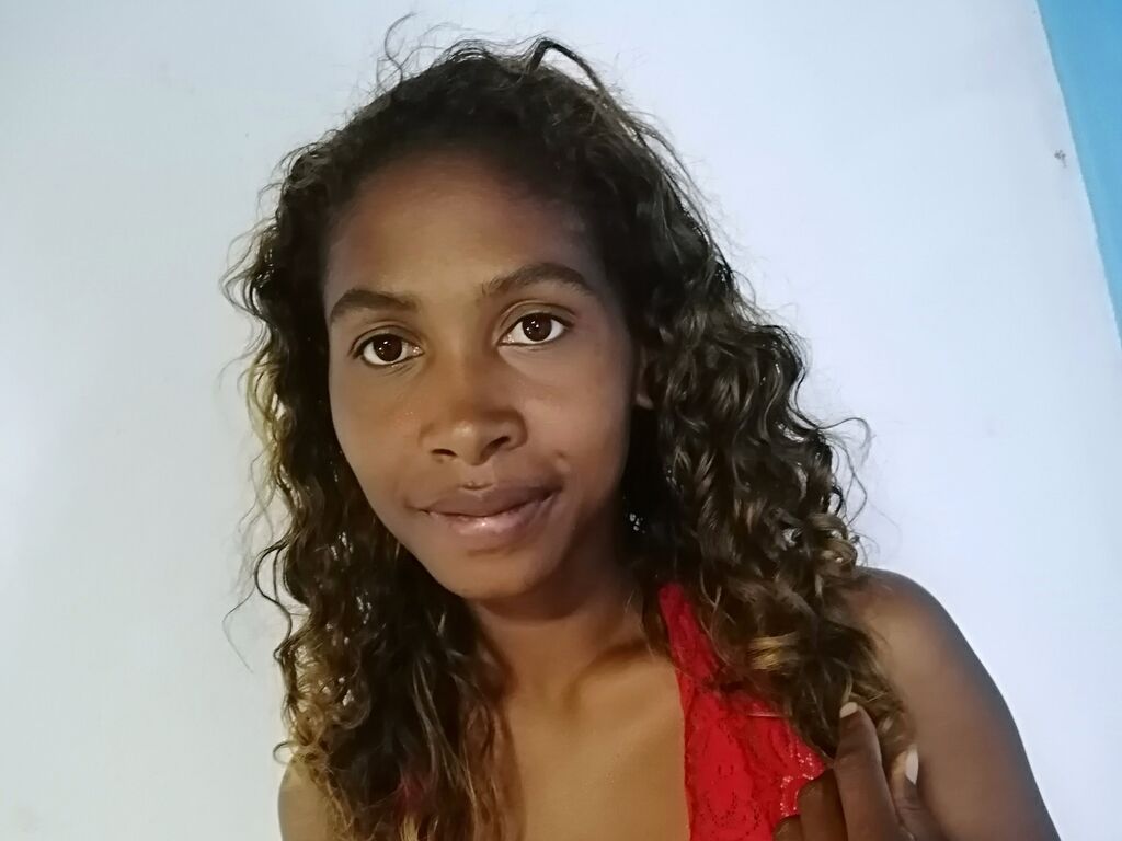 Faezahguevarah's profile - Image n°0