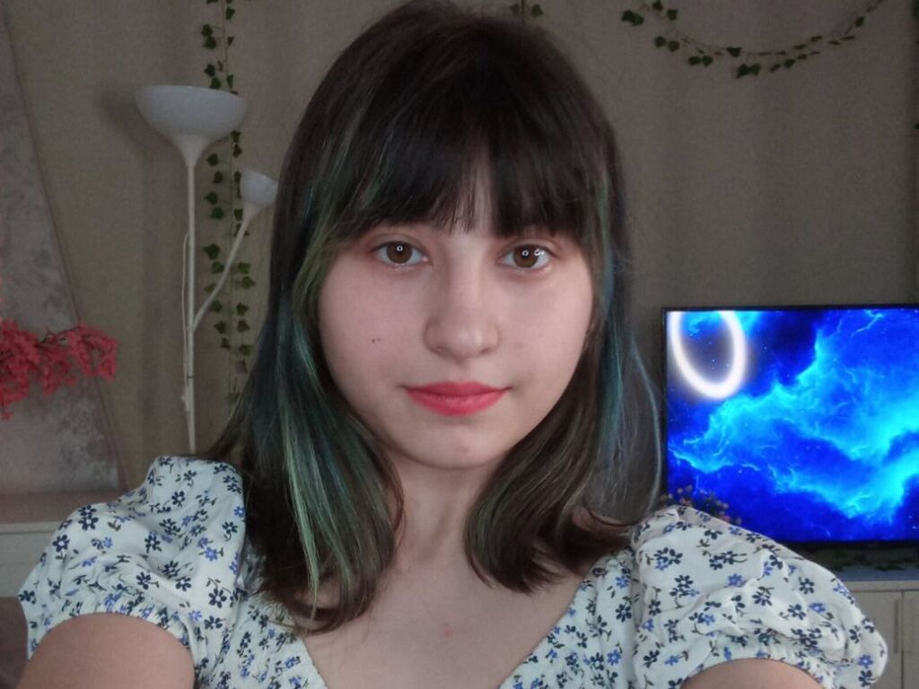 Falinebossom's profile - Image n°0