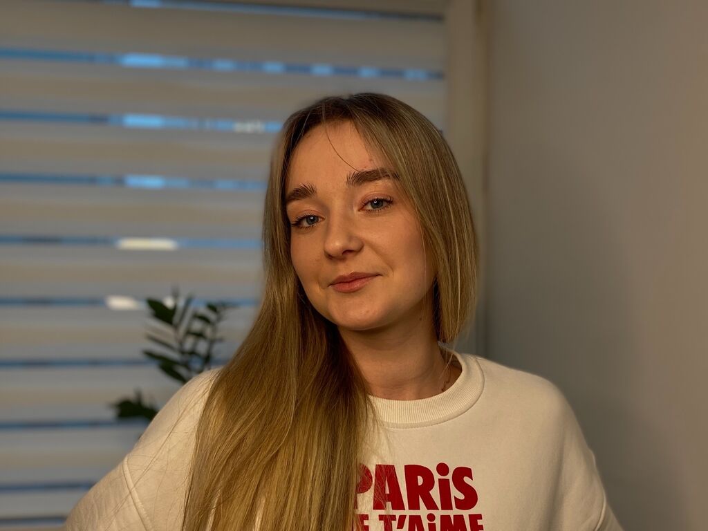 Falinecornwall's profile - Image n°0