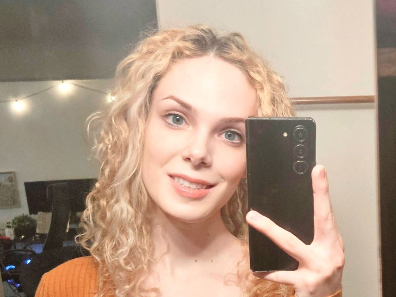 Faye_Harris's profile - Image n°1