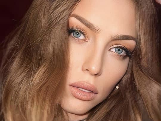 Felicitysterling's profile - Image n°1