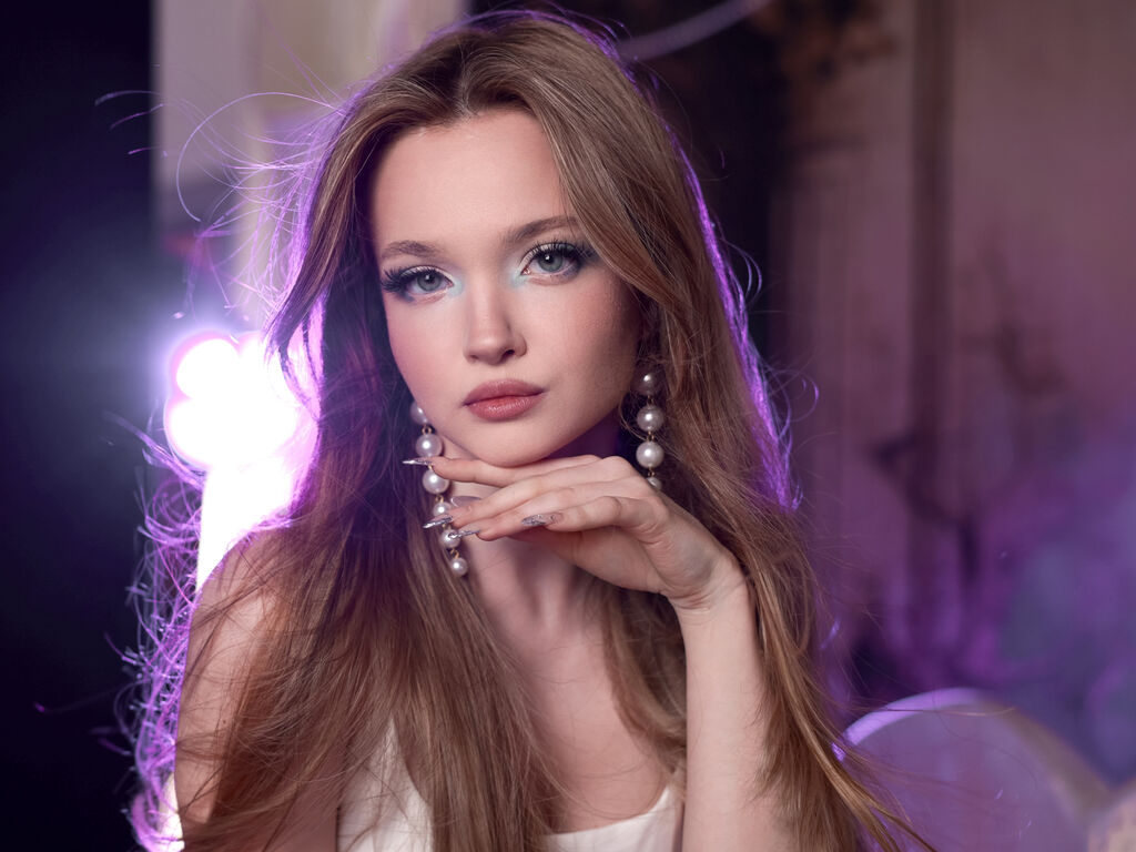 Fionapriestley's profile - Image n°0