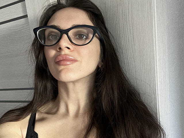 FlirtyRoxi's profile - Image n°4