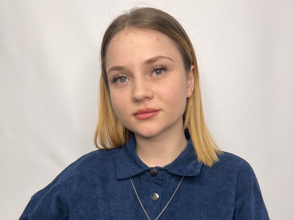 Florahanlyv's profile - Image n°0