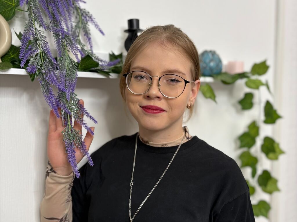 Florahessey's profile - Image n°0