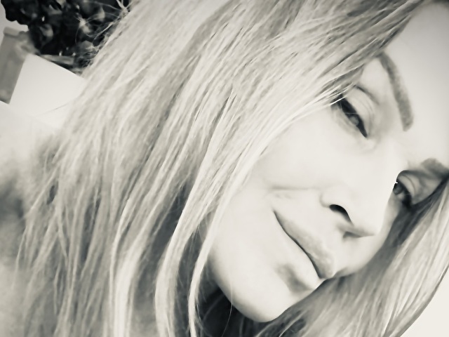 FrauMichelle's profile - Image n°3