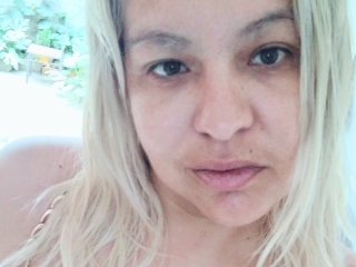 Webcam sex met Freyavalo