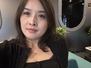 Webcam sex with Gingeryang