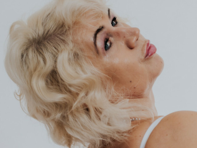 glamour's profile - Image n°16