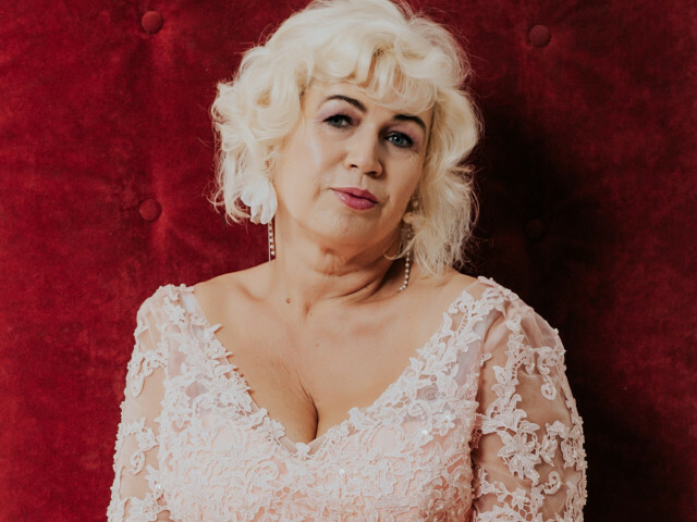 glamour's profile - Image n°8