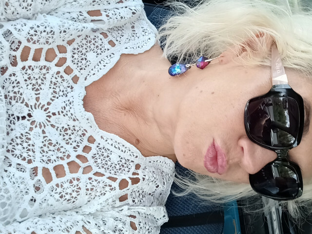 glamour's profile - Image n°6