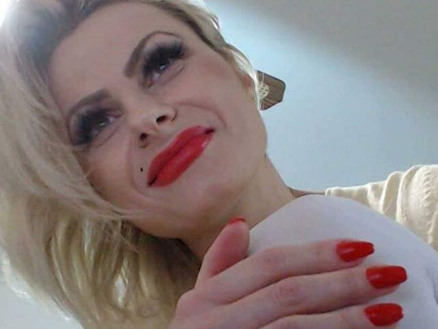 Kasandraa's profile - Image n°0