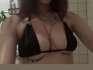 Sexo por webcam con Gothhellokitten
