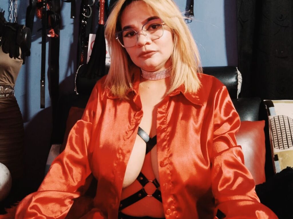 Grecosarah's profile - Image n°1