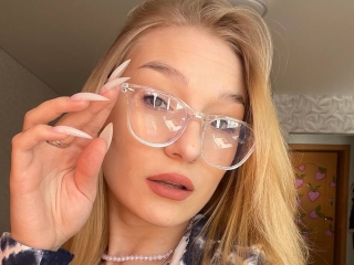 Profil de Gwendolyncurvin