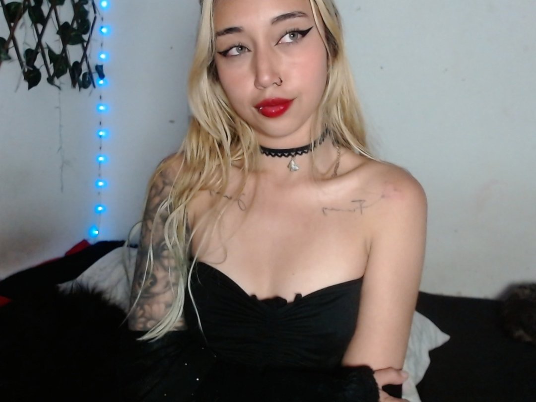 Hallie_Cam' profilo - Immagine n°0