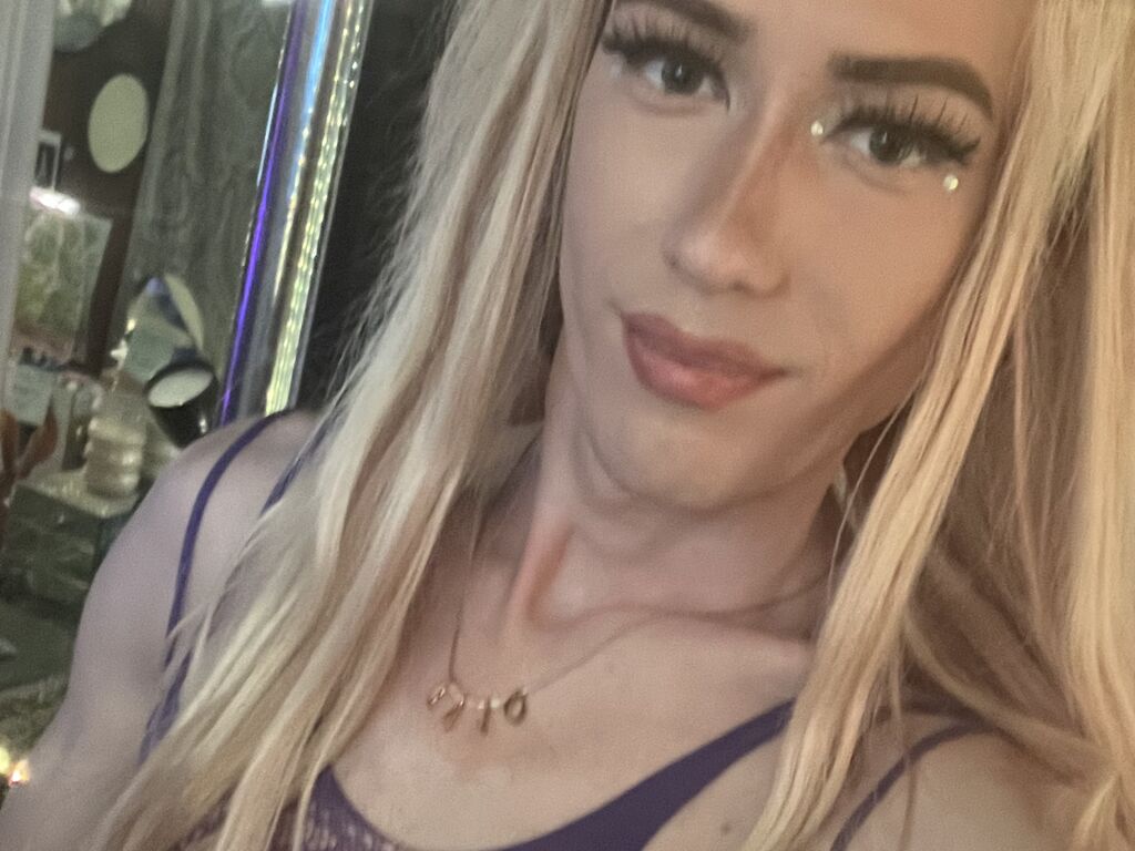Halovalentine's profile - Image n°1