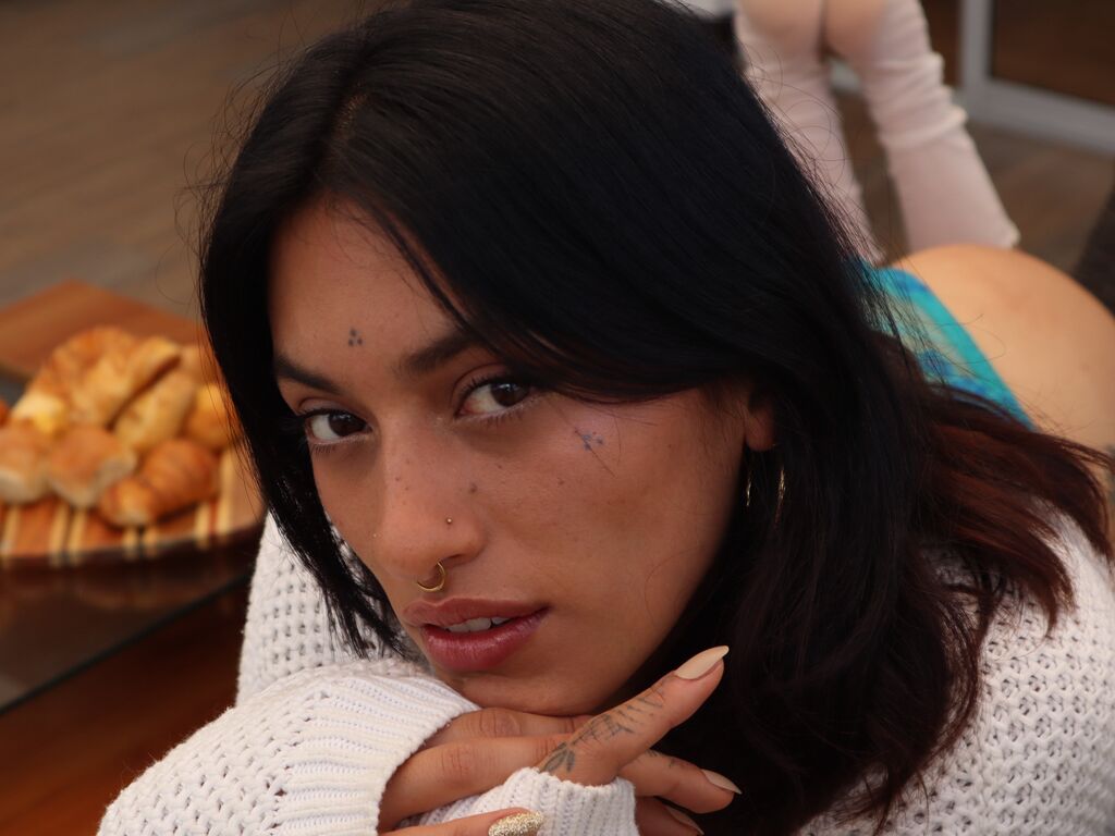 Hannahbenson's profile - Image n°0