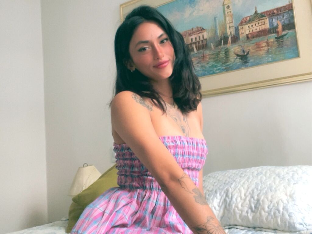 Hannahbenson's profile - Image n°3