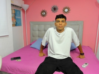 Hardhot23's Sexcam