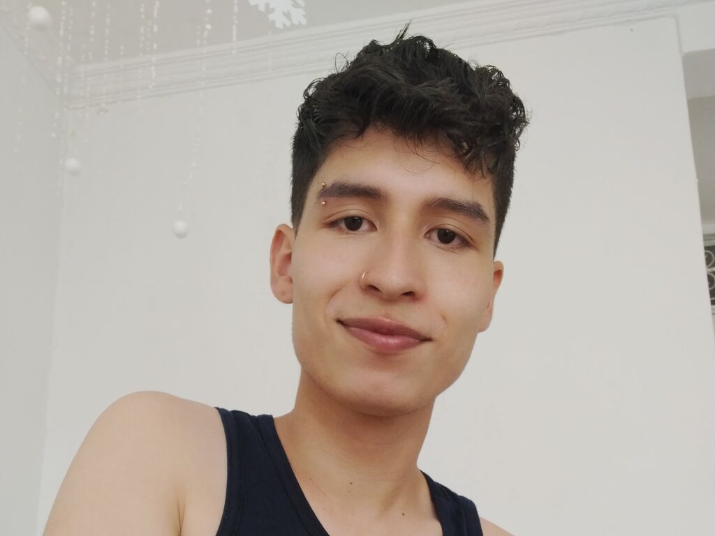 Harveymach's profile - Image n°0