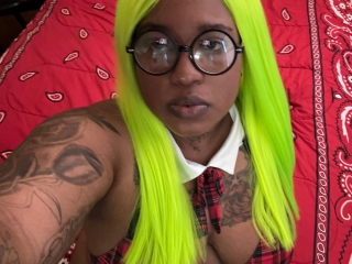 Hazelnutpornstar's Sexcam