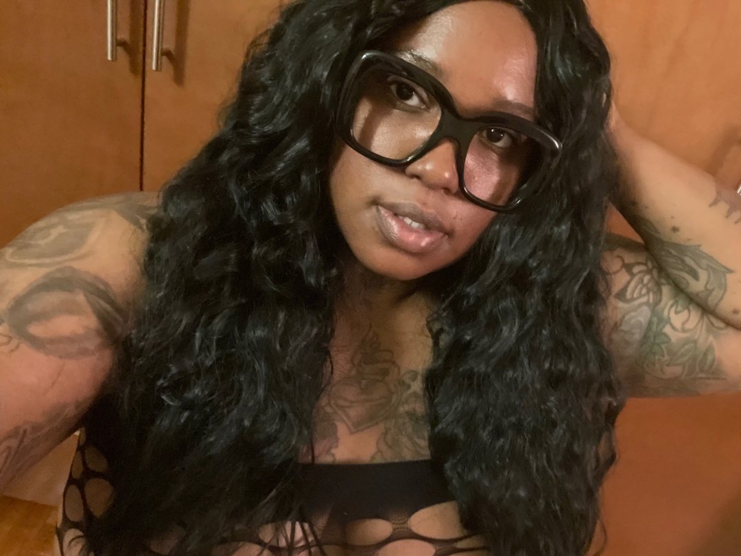 Hazelnutpornstar' profilo - Immagine n°1